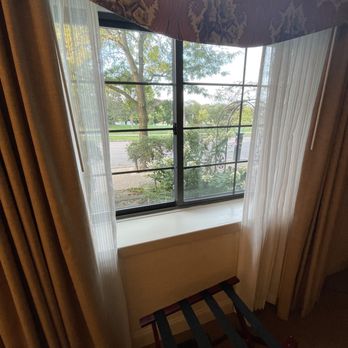 Red Coach Inn - View from room - Hotels Near Me - Niagara Falls, New York