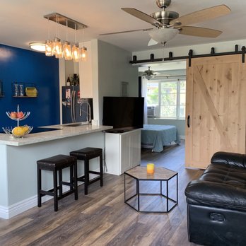 Solid Built Construction - Beautiful vinyl floor with new baseboards - General Contractors Near Me - Honolulu, Hawaii Solid Built Construction - Beautiful vinyl floor with new baseboards - General Contractors Near Me - Honolulu, Hawaii