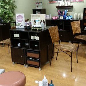 JACCI & SONS HAIR SALON - 914 S Main St, West Bend, Wisconsin - Hair