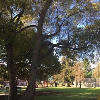 La Pintoresca Park - Parks Near Me - Pasadena, California La Pintoresca Park - Parks Near Me - Pasadena, California