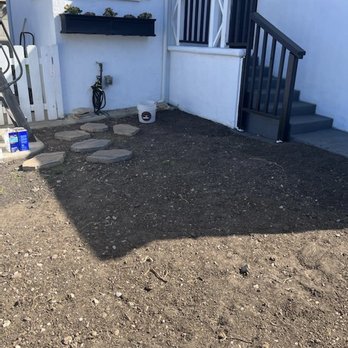 SmartGrass - Front yard before - Artificial Turf Near Me - Manhattan Beach, California