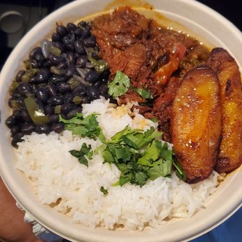 Mojo Grill Latin Fusion - Ropa vieja, black beans, Cilantro rice and plantains - Latin American Near Me - Wesley Chapel, Florida