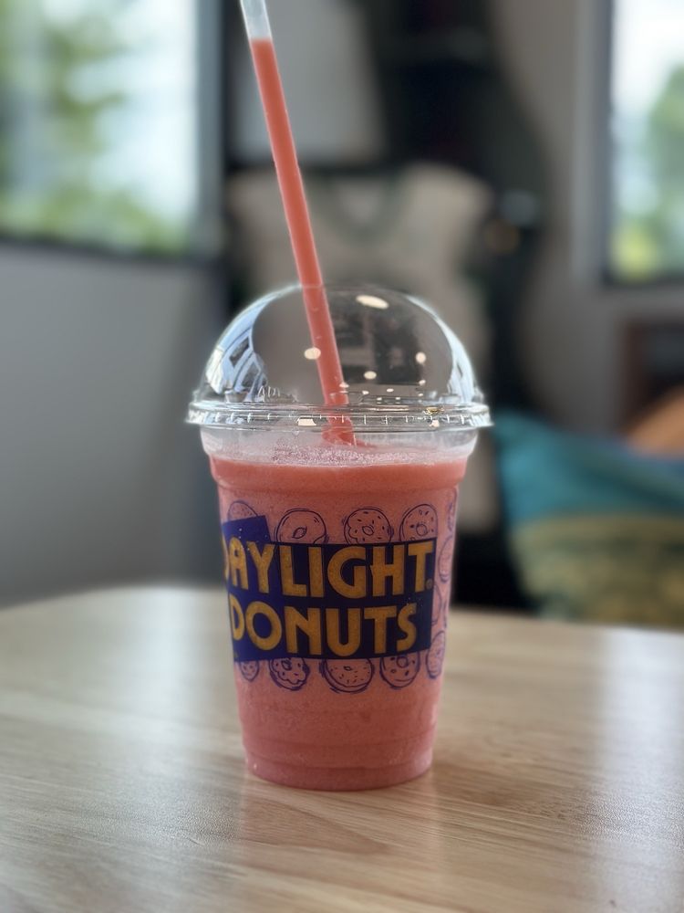 Daylight Donuts Logo