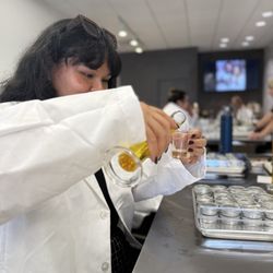 Thee Candle Lab