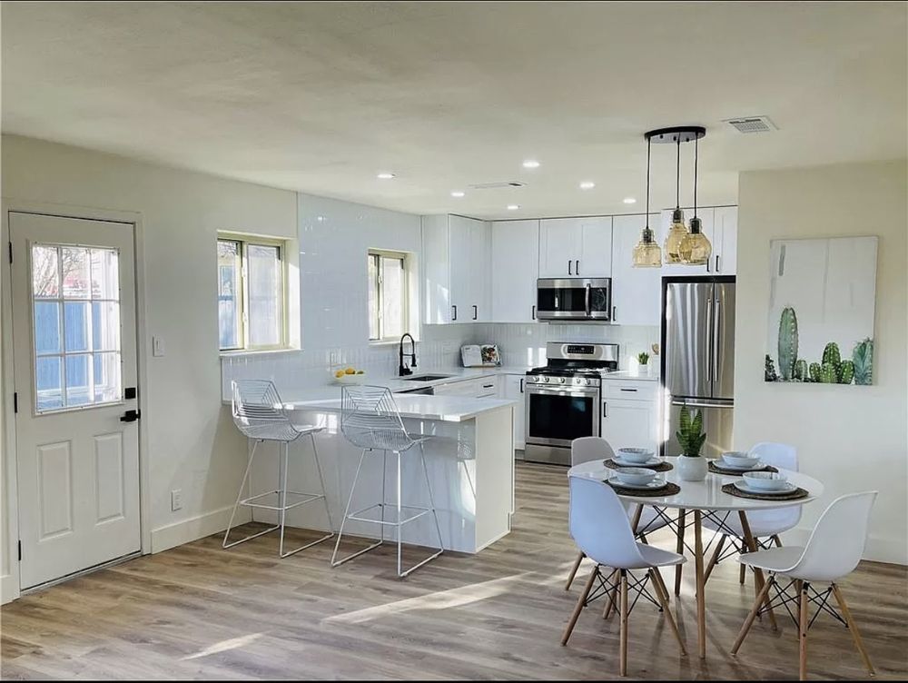 Slide of Forward Design & Build