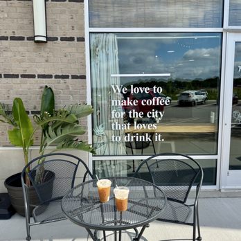 HullHouse Coffee - Coffee & Tea Near Me - Kansas City, Missouri