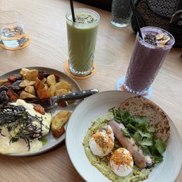Benedict & Green Eggs N Ham Benedict & Green Eggs N Ham