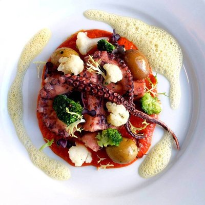 Nejen Bistro by null