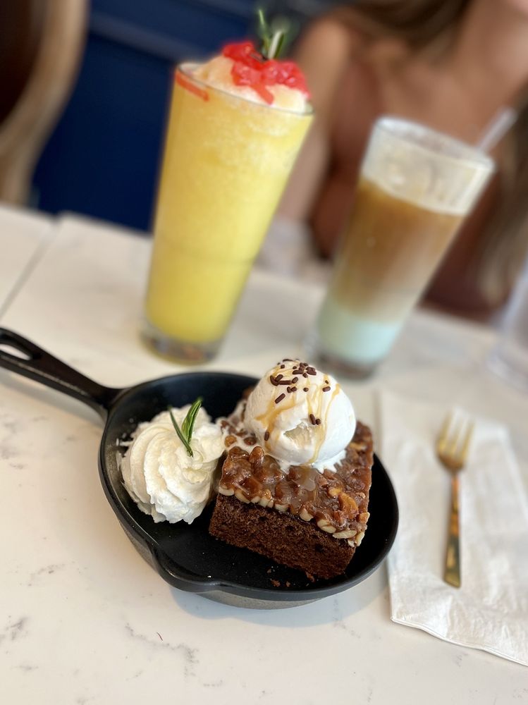 Social spots from Magnolia Dessert Bar & Coffee