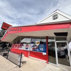 Goldie's Route 66 Diner - Entrance