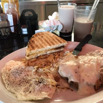 Moonlight Diner - Chicken Fried Steak with Country Gravy. - Diners Near Me - Denver, Colorado Moonlight Diner - Chicken Fried Steak with Country Gravy. - Diners Near Me - Denver, Colorado
