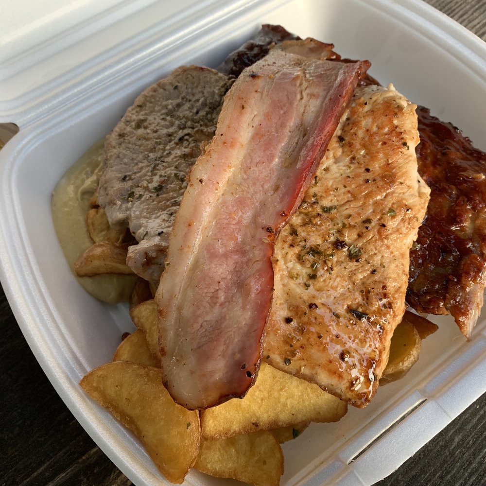 Kaminstub'n - Mixed grill plate. Bacon. Pork. Turkey. Ribs. Bacon good. Ribs good. The rest dry and bland. - Austrian Near Me - Schwechat, 3