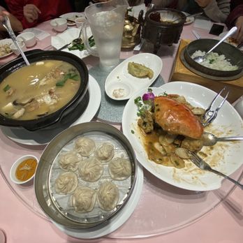 Shanghailander Palace - Asian Fusion Near Me - Hacienda Heights, California Shanghailander Palace - Asian Fusion Near Me - Hacienda Heights, California