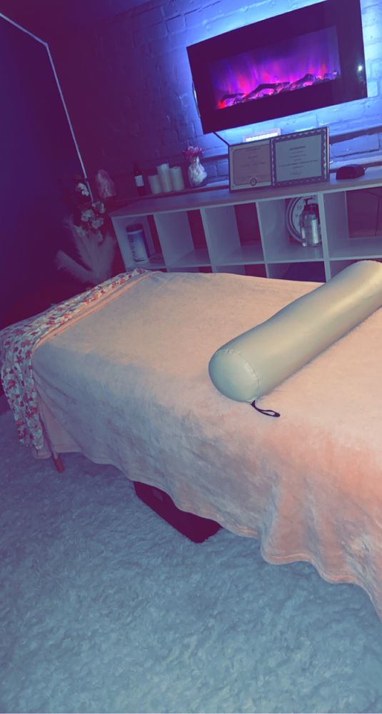 Wellness Massage by Josie Logo