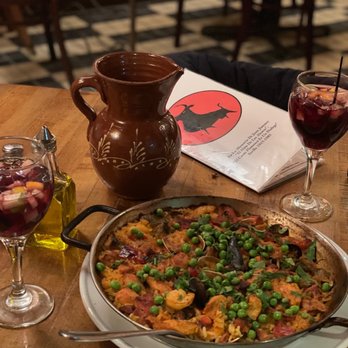 Tapas Barcelona - Valenciana Paella with sangria! - Spanish Near Me - Evanston, Illinois