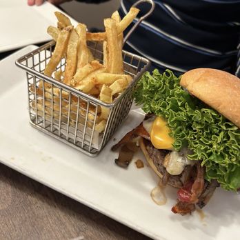 Route 66 Restaurant - Route 66 Pile Up Burger - Seafood Near Me - Bar Harbor, Maine Route 66 Restaurant - Route 66 Pile Up Burger - Seafood Near Me - Bar Harbor, Maine