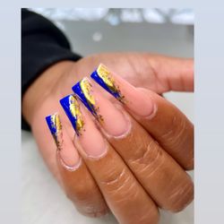 All in nails salon