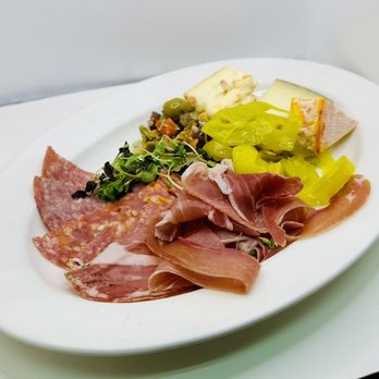 Bagalis - Mead and Cheese plate - Italian Near Me - Frisco, Colorado