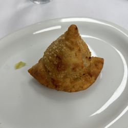 Daawat Indian Bistro - Samosa