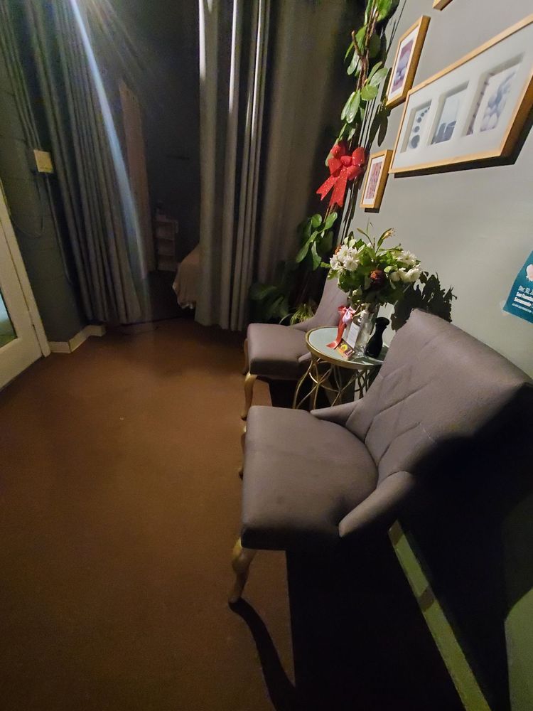 HAPPY FEET FOOT SPA Updated September 2024 29 Photos & 46 Reviews