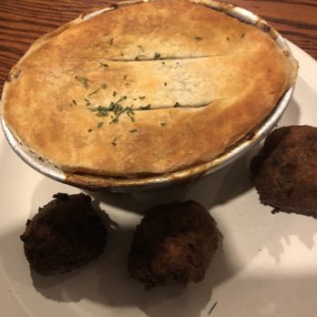 Farnsworth House Inn - Game Pie - Tours Near Me - Gettysburg, Pennsylvania