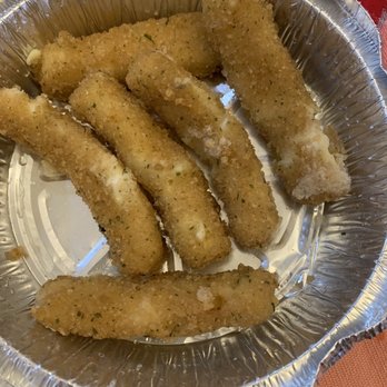 Anthony Francos Pizzeria - Paramus - Disgusting mozzarella sticks - Italian Near Me - Paramus, New Jersey