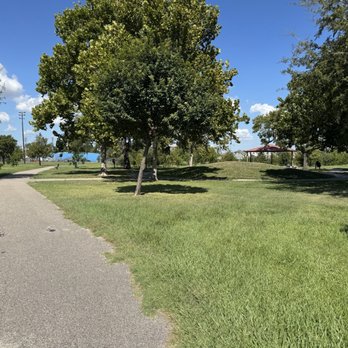 Montie Beach Park - Paved walkway - Parks Near Me - Houston, Texas