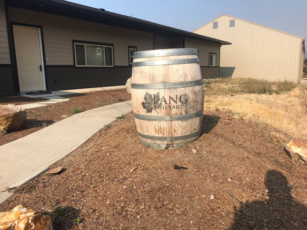 TOP CAT TOURS 1101 Kilwinning Street, Penticton, British Columbia