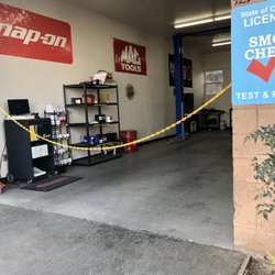 Gios Smog & Auto - Work area