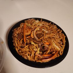 Hunan Cafe - Combination lo mein. So hot it steamed my glasses taking off the lid!