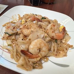 Thai Cuisine on Barbur - D74. Drunken Noodle