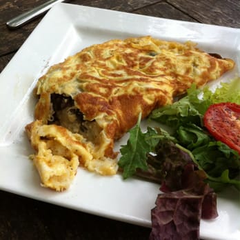 Il Postino's - Omelette! - Restaurants Near Me - Wentworth Falls, NSW