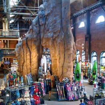 REI - Hiking Near Me - Denver, Colorado