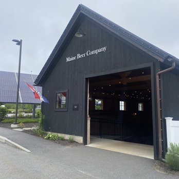 Maine Beer - Outside - solar panels - Breweries Near Me - Freeport, Maine Maine Beer - Outside - solar panels - Breweries Near Me - Freeport, Maine