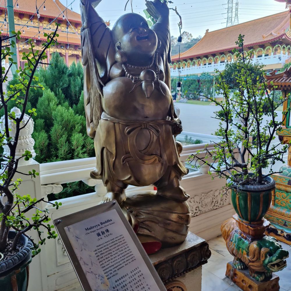 Hsi Lai Temple - Buddhist Temples Near Me - Hacienda Heights, California
