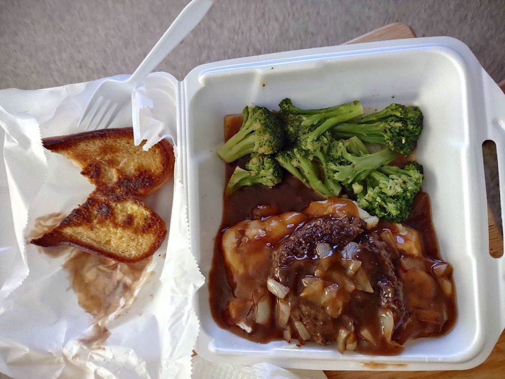 MIDTOWN DAIQUIRI BAR & GRILL Updated May 2024 4376 Log Cabin Dr