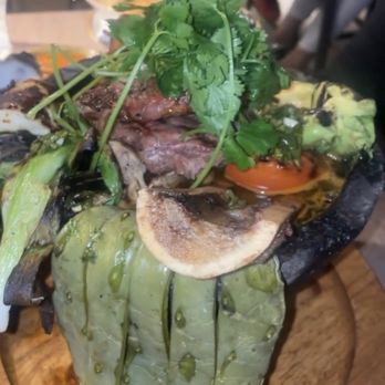 Mariscos Choix - Molcajete Mixto Caliente - Seafood Near Me - Downey, California