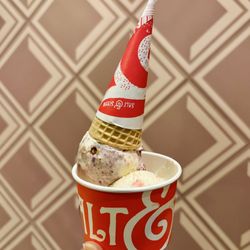 Salt & Straw - Cereal series - the best flavors!! Cornflake Cookies with Marionberry Jam & Pots of Gold and Rainbows