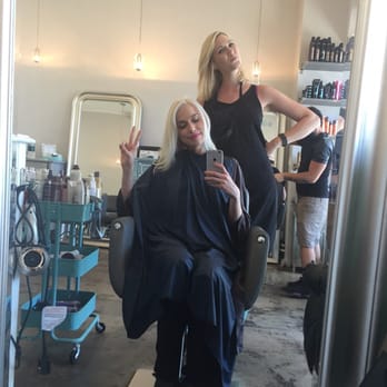 Framed Salon - Gwen and her perfect bleach and tone! - Hair Salons Near Me - Santa Monica, California Framed Salon - Gwen and her perfect bleach and tone! - Hair Salons Near Me - Santa Monica, California