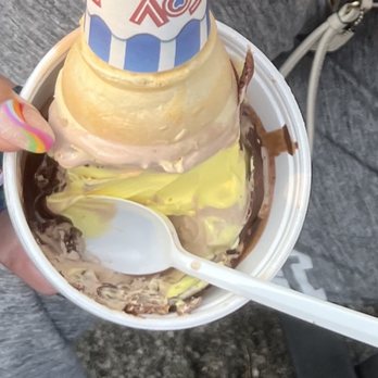 Whippy Dip - Not peanut butter banana twist, but with a runny chocolate dip - Ice Cream & Frozen Yogurt Near Me - Erie, Pennsylvania Whippy Dip - Not peanut butter banana twist, but with a runny chocolate dip - Ice Cream & Frozen Yogurt Near Me - Erie, Pennsylvania