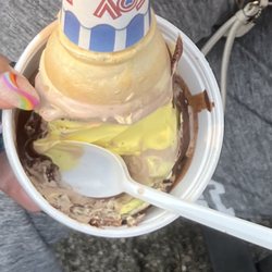 Whippy Dip - Not peanut butter banana twist, but with a runny chocolate dip