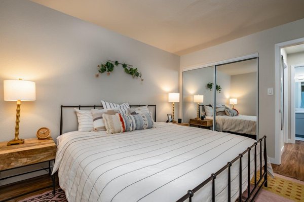 Kendall Square Visit Now 33 Photos Apartments 207 S Union Kendall Square Visit Now 33 Photos