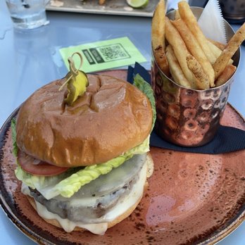 Kennedy Rooftop - Rooftop burger and empanadas in the back - Cocktail Bars Near Me - Chicago, Illinois