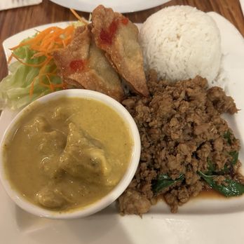 Zen Yai Thai Restaurant - Combo 3 - Thai Near Me - San Francisco, California Zen Yai Thai Restaurant - Combo 3 - Thai Near Me - San Francisco, California