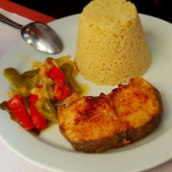 El Mandela - Pescadilla con arroz - African Near Me - Madrid, M