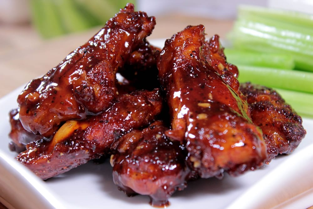 Magic Wings & BBQ Logo
