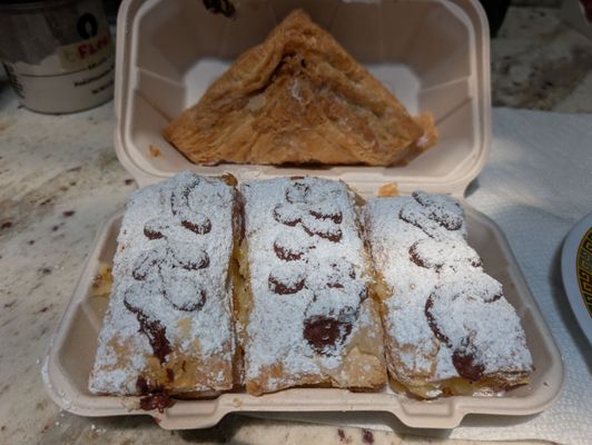 Paalaa Kai Bakery by null