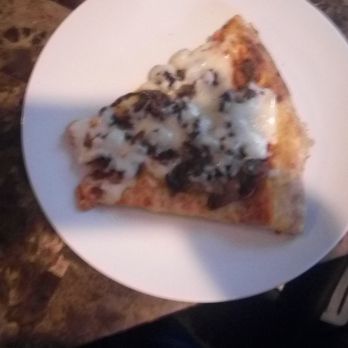 Brunello's Pizza & Pasta of West Babylon New York - This is what u call xtra cheese. Please stop it; very cheap on toppings. make sure you check your food before leaving - Pizza Near Me - West Babylon, New York