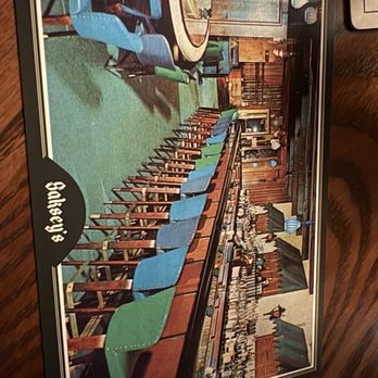 Saksey's - Cocktail Bars Near Me - Detroit, Michigan