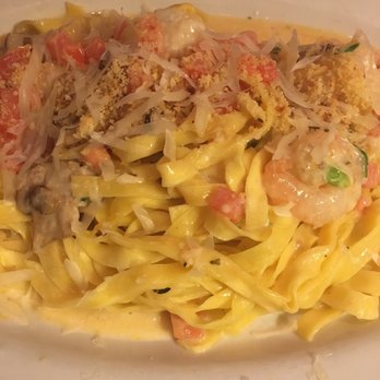 Brio Italian Grille - Lobster and shrimp fettuccine was amazing ! Service was way too slow and got different waitresses - Italian Near Me - Gilbert, Arizona Brio Italian Grille - Lobster and shrimp fettuccine was amazing ! Service was way too slow and got different waitresses - Italian Near Me - Gilbert, Arizona